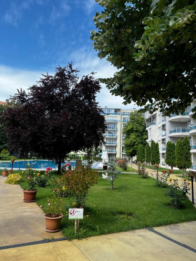 Modern Beachfront Apartment With Pool Ravda Eksteriør billede