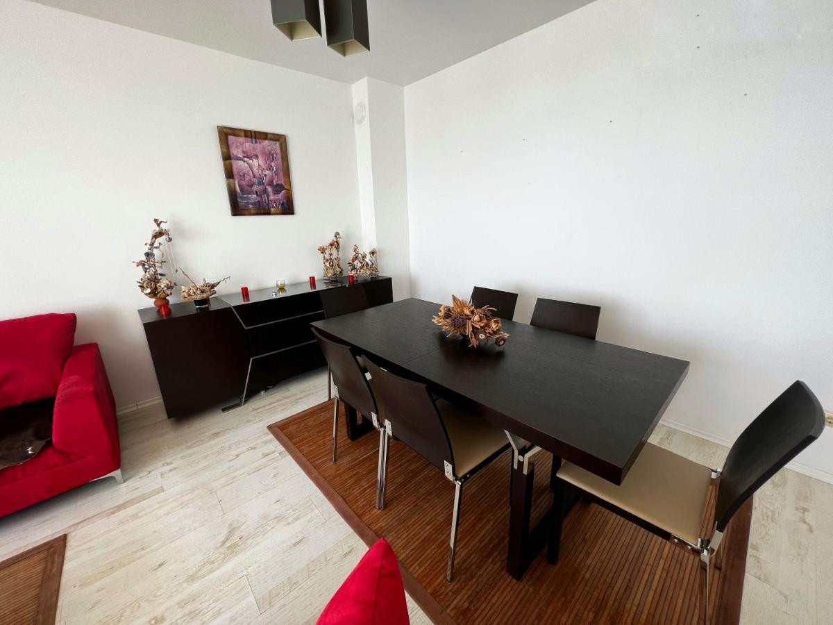 Modern Beachfront Apartment With Pool Ravda Eksteriør billede